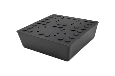 Rubber block with magnet for universal use on scissor lifts, dimensions 120 x 120 x 35 mm